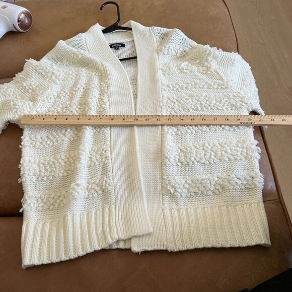 COCO Bleu Chunky Knit Oversized Cardigan Sweater, Ivory, Size S - Picture 4 of 6
